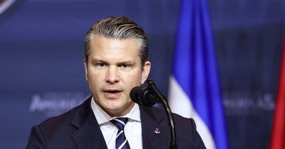 पीट हेगसेथ लाइव