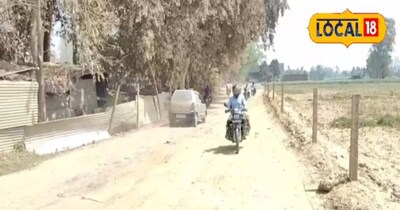 एक साल से लटकी पुलिया, धूल फांकते राहगीर और हादसों को दावत देती सड़क