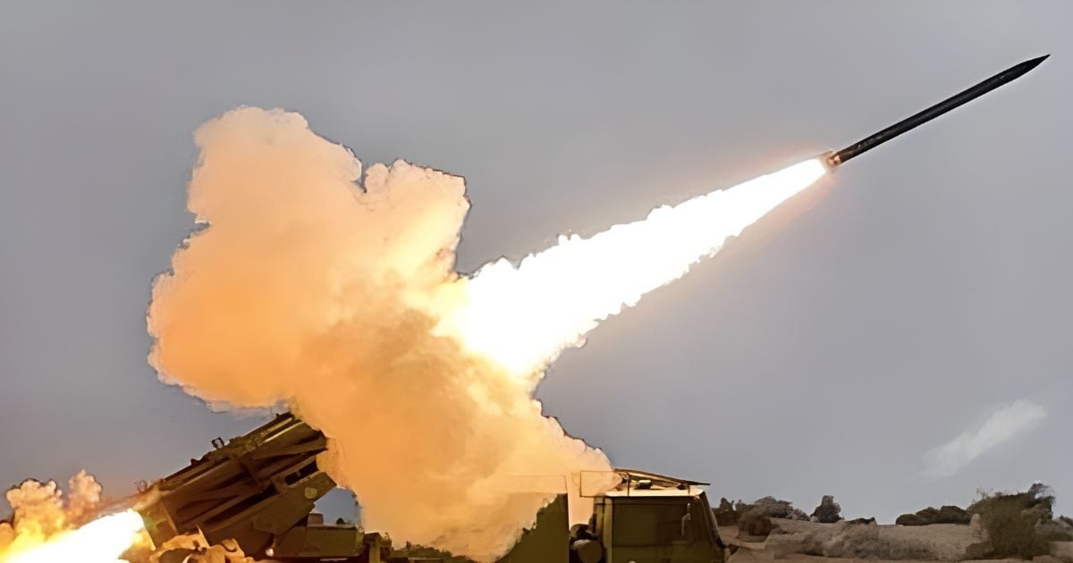 Pinaka Rocket Launcher Big Update: ईरान-अमेरिका जंग के बीच भारत ने भी शुरू कर दी तैयारी, दो ब्रह्मास्त्र कर रहा तैनात, छुटकू मिसाइल-ड्रोन का बनेगा काल