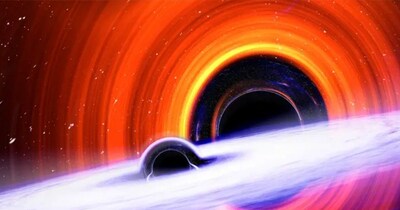 बाइनरी ब्लैक होल मर्जर का आर्टिस्ट इम्प्रेशन (Photo Credit: Carl Knox/Laser Interferometer Gravitational-Wave Observatory)