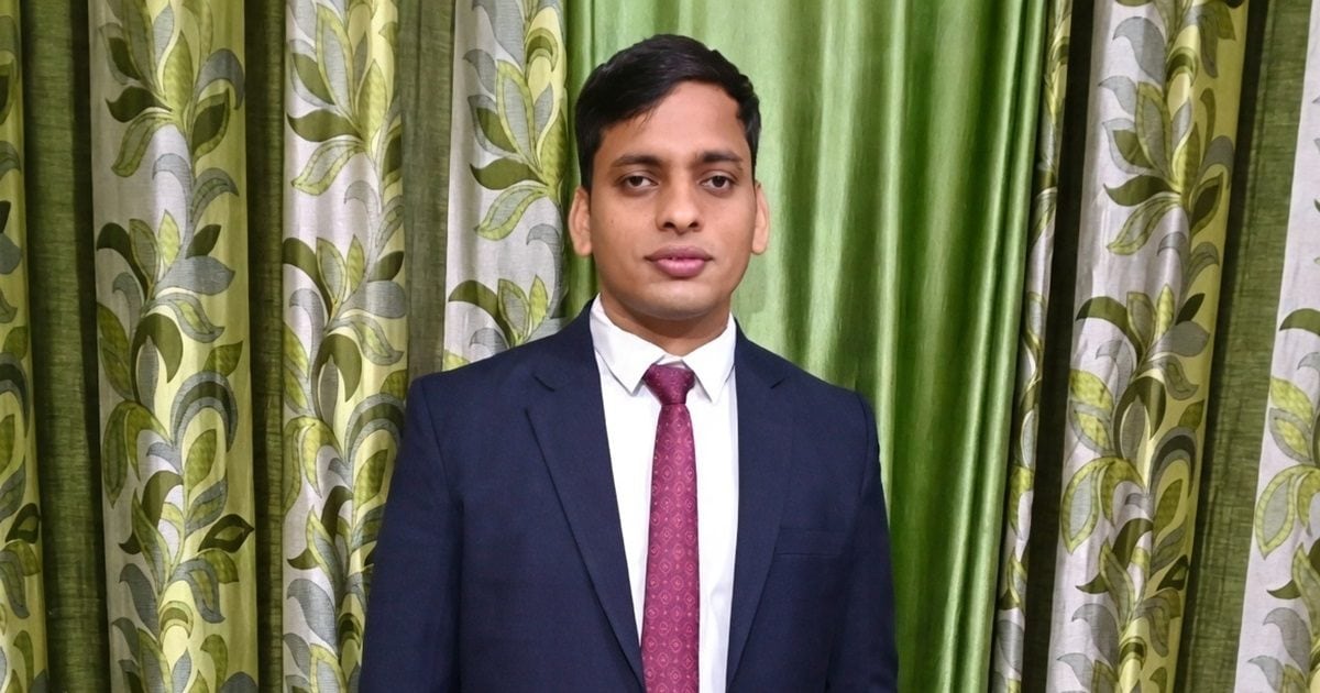 Inspiring Success Story: अंधेरे से लड़कर रवि राज ने फैलाया प्रकाश, UPSC में सफलता की कहानी बनी प्रेरणा