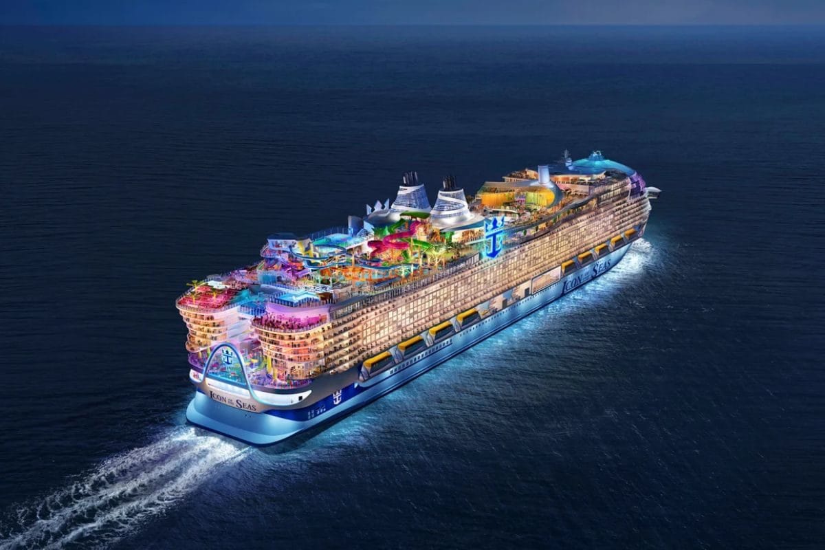 क्रूज पर सवार होकर 2000 KM से भी लंबे सफर पर निकले थे 5300 लोग, बीच रास्ते एक की मौत; कातिल कौन?