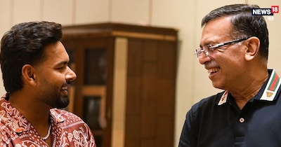 लखनऊ सुपरजायंट्स के मालिक संजीव गोयनका और कप्तान ऋषभ पंत