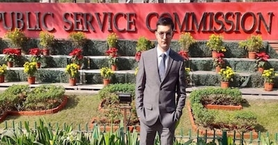 शिमला के गांव जुब्बली के 22 वर्षीय युवा विकास पंवार ने इस कठिन परीक्षा में 159वां रैंक हासिल किया है.