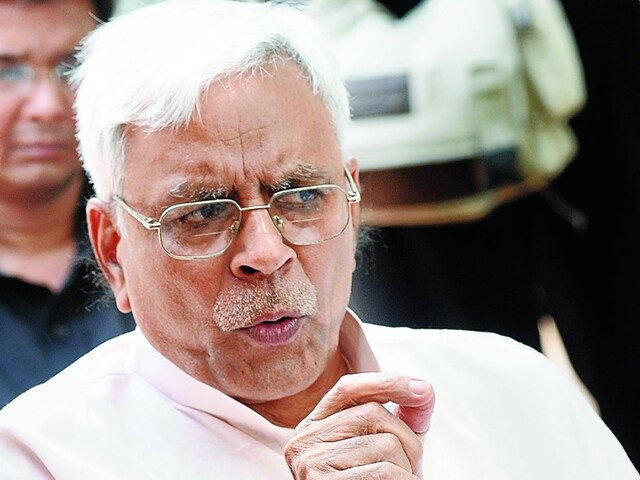 लालू ने ललन को इशारे से बाहर किया, सत्ता से बाहर रहते नीतीश के टकराव की कहानी 