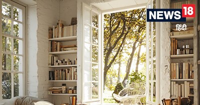 अपनी डाइनिंग टेबल ऐसी चुनें जिसे काम न होने पर फोल्ड करके दीवार से सटाया जा सके.