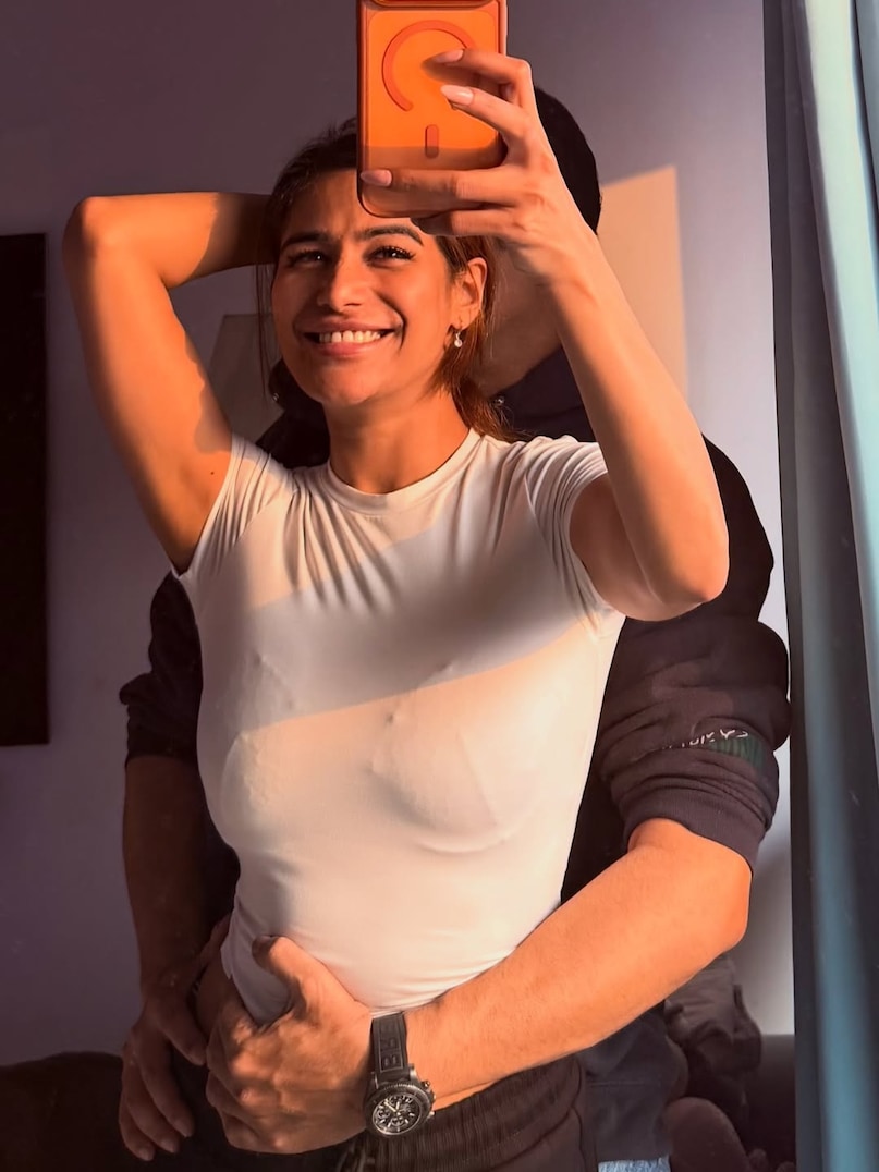 Poonam pandey, Poonam pandey Birthday, Poonam pandey Age, Poonam pandey is alive, Poonam pandey Movies, Poonam pandey Husabnd, Poonam pandey Family, पूनम पांडे, पूनम पांडे का जन्मदिन, पूनम पांडे की उम्र, पूनम पांडे जीवित हैं, पूनम पांडे की फिल्में, पूनम पांडे पति, पूनम पांडे का परिवार