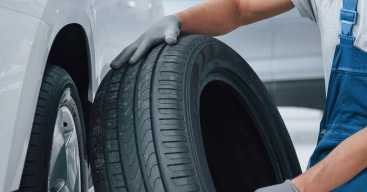 रेगुलर टायर से एक इंच छोटी क्यों होती है स्टेपनी? 90% लोग नहीं जानते असली वजह