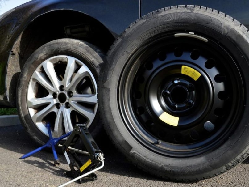 spare tire changing spare tire changing