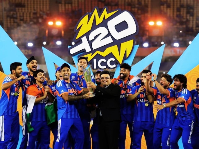 BCCI ने वर्ल्ड चैंपियन टीम के लिए खोला खजाना, 131 करोड़ रुपये का मिलेगा इनाम