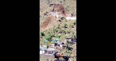 Massive Landslide in Mandi's Kotli: 9 Houses Evacuated, Frightening Video Viral