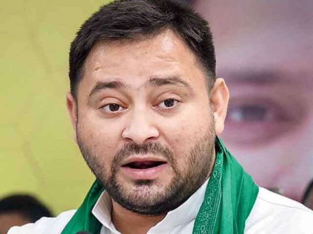 तेजस्वी का वो डर जो सच हो रहा, क्या बिहार में RJD के लिए खतरे की घंटी बज गई?