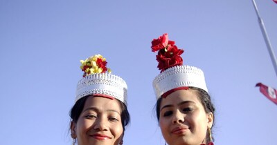 सबसे छोटी बेटी के ऊपर मां-बाप की देखभाल की जिम्मेदारी भी होती है. (Photo- Wikimedia)