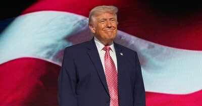 क्या सच में ईरान ने अमनेरिका के जेराल्ड आर फोर्ड पर हमला किया था? वायरल वीडियो में क्या बोल गए डोनाल्ड ट्रंप? (फोटो- एपी)