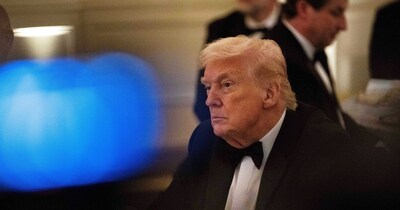 डोनाल्ड ट्रंप ने ईरान के लिए होर्मुज स्ट्रेट खोलने की अपनी डेडलाइन 6 अप्रैल तक बढ़ा दी है.