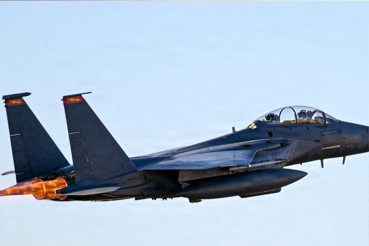 Iran Plane Crash: दिल्ली उड़ान भरने से पहले अमेरिका ने किया ईरानी विमान पर हमला, 1 अप्रैल को आना था भारत