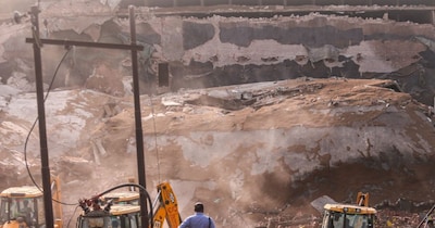 हादसे के बाद कोल्ड स्टोरेज में अमोनिया गैस का रिसाव होने लगा. 