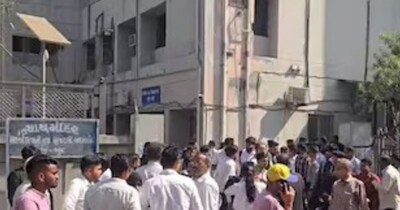 गुजरात के भुज और वडोदरा कोर्ट को बम से उड़ाने की धमकी, परिसर खाली कराए गए.