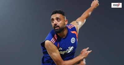 वरुण चक्रवर्ती .