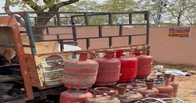 Asal Durg Gas Agency black marketing exposed