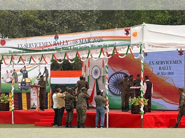 पूर्व सैनिकों के सम्मान में सेना की गजराज कोर ने असम-घोरामारी में की मेगा रैली