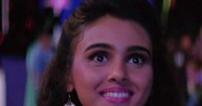 Kumar Sanu's 'Ae Kaash Ke Hum': 90s Romantic Anthem Perfect for Your First Date