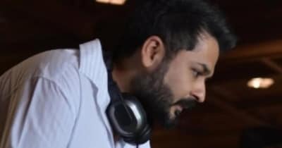 आदित्य धर करियर की शुरुआत में एक आरजे थे.