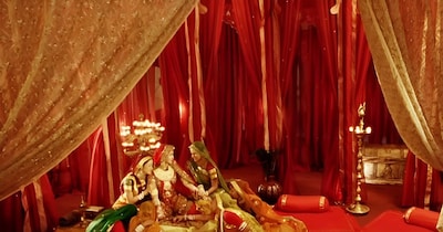 नई दिल्ली. बला की खूबसूरत एक्ट्रेस ऐश्वर्या राय बच्चन इंडस्ट्री में अपनी खूबसूरती के साथ-साथ दमदार एक्टिंग के लिए भी जानी जाती हैं. अपने करियर में उन्होंने हर बड़े स्टार के साथ काम किया है. अनिल कपूर के साथ तो वह फ्लॉप देकर भी लाइमलाइट लूट ले गई थीं.