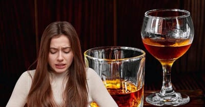 खाली पेट शराब पीने से स्टमक लाइनिंग को नुकसान होता है.