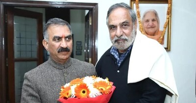 कांग्रेस के वरिष्ठ नेता आनंद शर्मा सीएम सुक्खू के साथ. (फाइल फोटो)