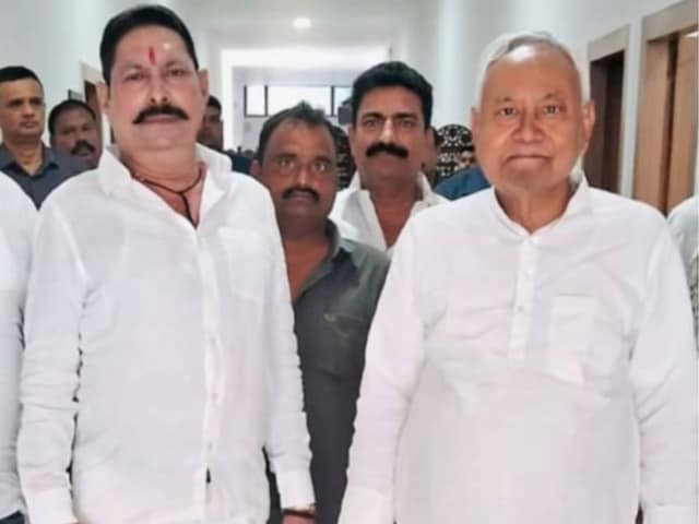 नीतीश कुमार के नाम पर बिहार की राजनीति में कितना बड़ा दांव खेल गए अनंत सिंह?