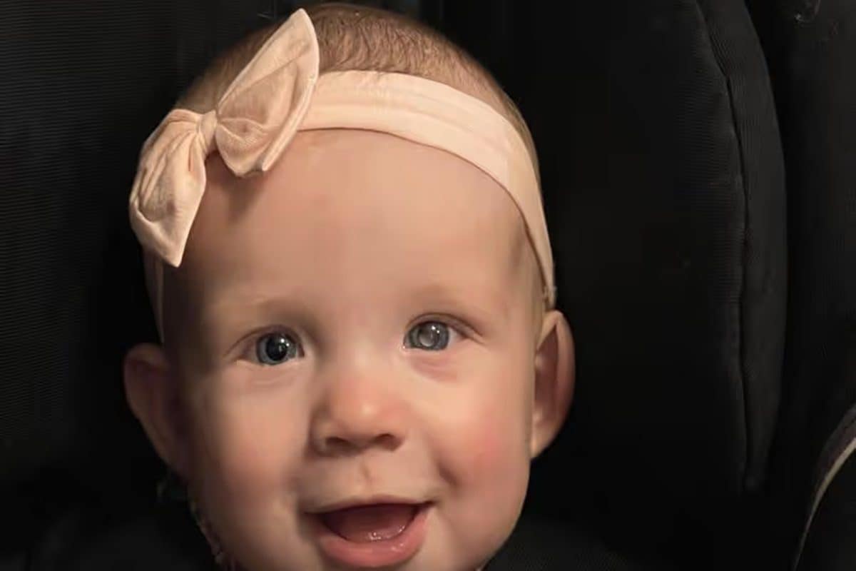 रात को चमकती थी बेटी की आंखें, कांप गया मां का कलेजा, डॉक्टर्स से भी पहले  पकड़ ली बीमारी