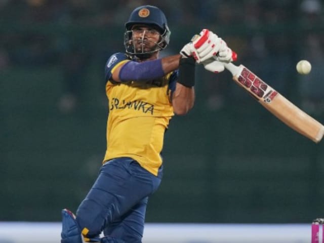 শেষ বলে বিস্ময়কর নাটক... আম্পায়ারের ভুলের কারণে পাকিস্তানের কাছে হেরেছে শ্রীলঙ্কা।