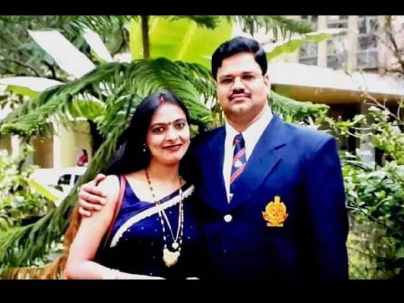 इसलिए मैं कहता हूं कि जो लोग भी वजन घटाना या उसे नियमित रखना चाहते हैं तो उन्हें सबसे पहले अनुशासित होना होगा. चाहे जो परिस्थिति हो, अगर आपने कोई बीड़ा उठाया है तो उसे हर हालत में संपूर्ण करना है.असल चमत्कार सिर्फ वजन कम करने में नहीं है, बल्कि हर दिन लगातार मेहनत और अनुशासन बनाए रखने में है. मुझे खुशी है कि मार्च 2026 तक भी मेरा वजन 84.7 किलो है.मेरी यह यात्रा अभी जारी है, और मैं लंबे समय तक इसी स्वस्थ जीवनशैली को बनाए रखने के लिए प्रतिबद्ध हूं. इसलिए मैं कहता हूं कि जो लोग भी वजन घटाना या उसे नियमित रखना चाहते हैं तो उन्हें सबसे पहले अनुशासित होना होगा. चाहे जो परिस्थिति हो, अगर आपने कोई बीड़ा उठाया है तो उसे हर हालत में संपूर्ण करना है.असल चमत्कार सिर्फ वजन कम करने में नहीं है, बल्कि हर दिन लगातार मेहनत और अनुशासन बनाए रखने में है. मुझे खुशी है कि मार्च 2026 तक भी मेरा वजन 84.7 किलो है.मेरी यह यात्रा अभी जारी है, और मैं लंबे समय तक इसी स्वस्थ जीवनशैली को बनाए रखने के लिए प्रतिबद्ध हूं.