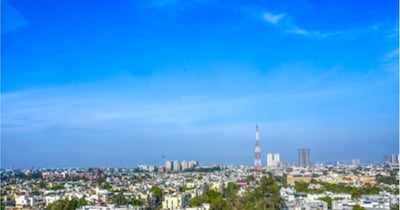 बारिश और सामान्‍य से तेज हवा दिल्‍ली के लिए वरदान साबित हुआ है. देश की राजधानी के कई इलाकों में AQI 90 से भी कम रिकॉर्ड किया गया है.