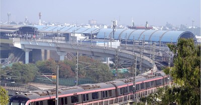 दिल्‍ली मेट्रो के दो लाइनों का विस्‍तार होने जा रहा है. नए रूट के ओपन होने से बड़ी तादाद में लोगों को राहत मिलेगी. (फाइल फोटो)