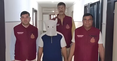 दिल्ली पुलिस ने इंटर-स्टेट आर्म्स सप्लायर मोहम्मद इसरार गिरफ्तार किया है.