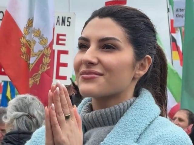 खामनेई की मौत पर झूमीं जॉन अब्राहम की हीरोइन, वीडियो शेयर करते ही हुईं ट्रोल