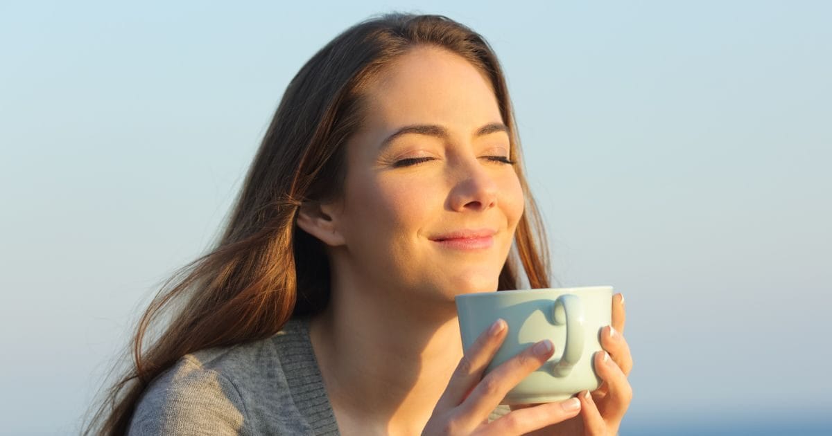 शाम के वक्त ज्यादा कॉफी पीना नुकसानदायक? हेल्थ एक्सपर्ट क्यों करते हैं मना, जान लीजिए वजह