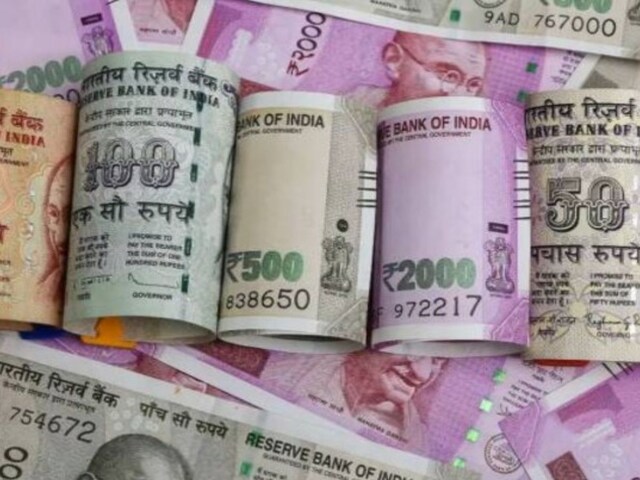 धुरंधर वाली स्टाइल में छापे नोट, हमजा मजारी जैसे पहुंच गई पुलिस, देवरिया को बन