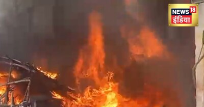 Satna Warehouse Engulfed in Massive Blaze; Smoke Plume Visible From Afar