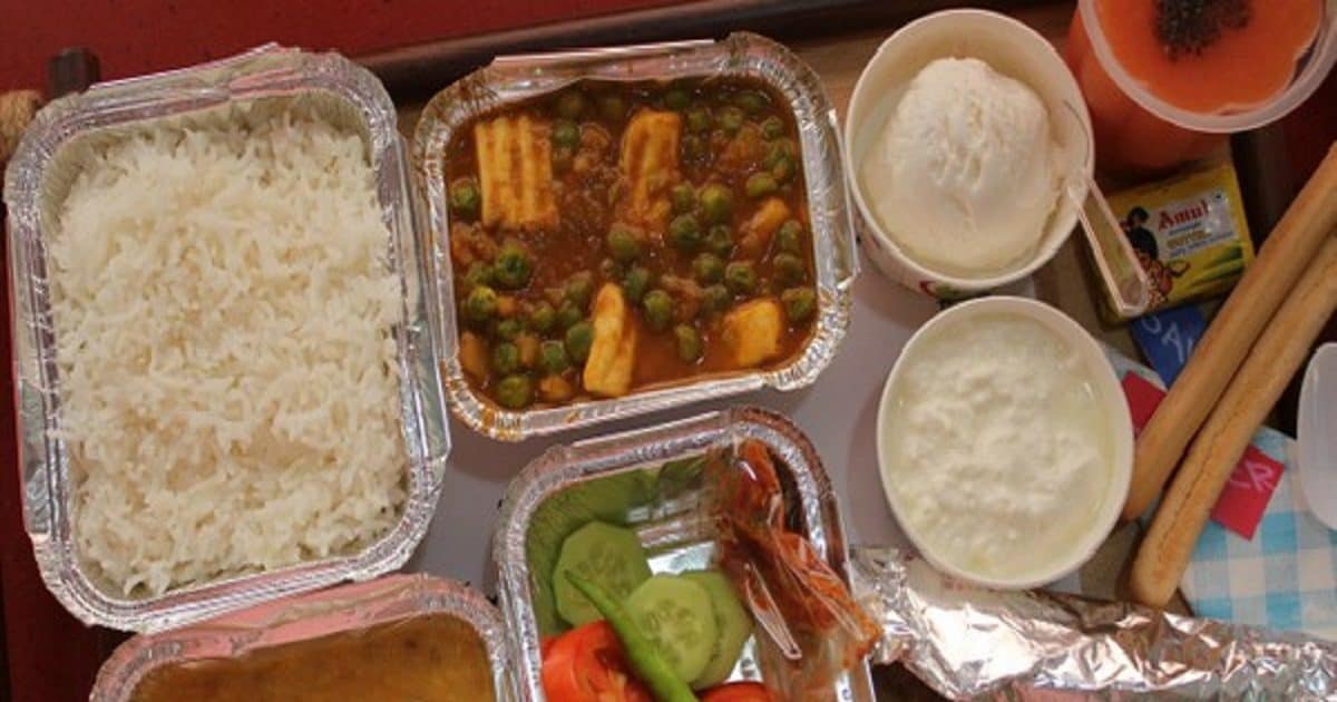 एलपीजी की कमी से ट्रेनों में खाना बंद होने वाली खबर की क्‍या है सच्‍चाई? रेलवे ने दिया जवाब