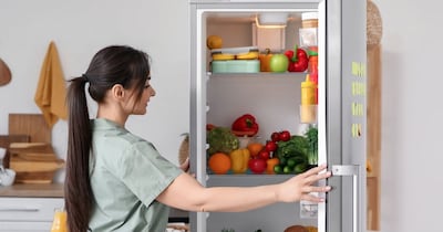 केला, सेब और संतरा को फ्रिज में नहीं रखना चाहिए, वरना स्वाद बदल सकता है.