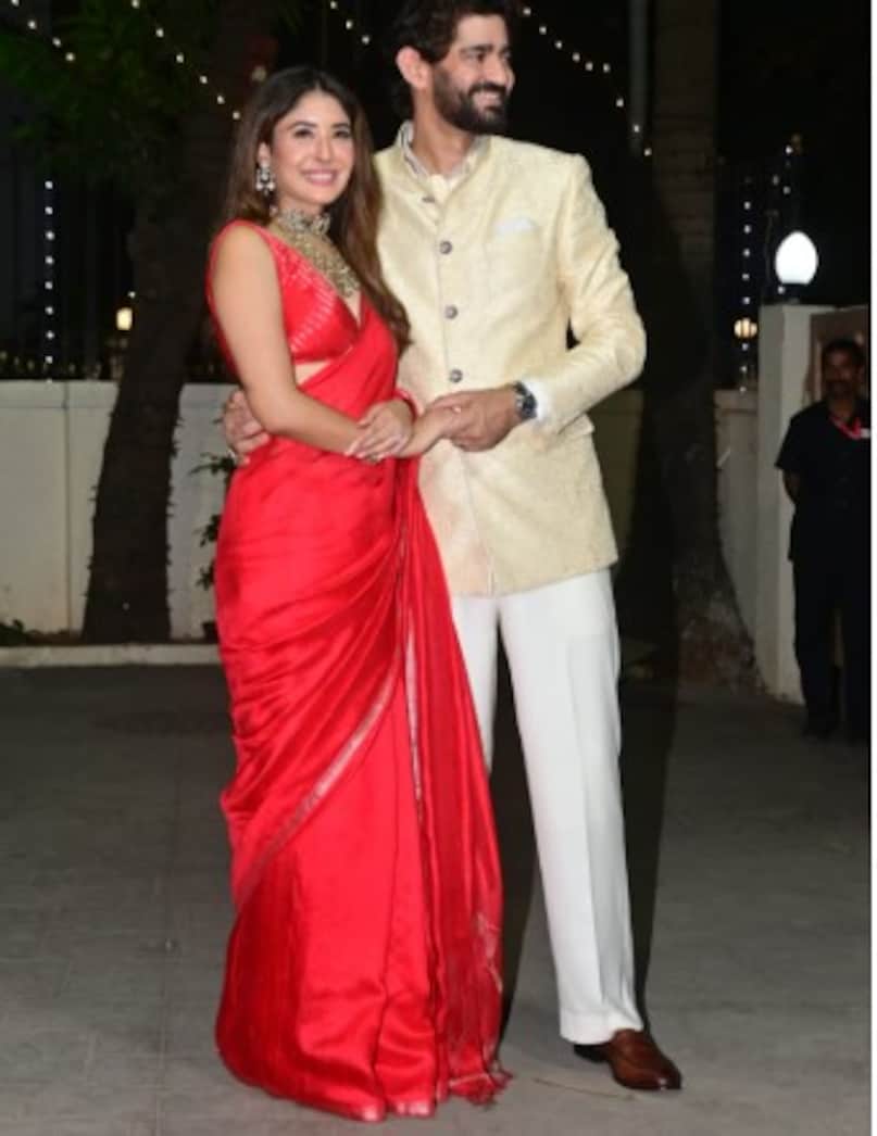   গৌরব কাপুর কৃতিকা কামরা বিবাহ, কৃতিকা কামরা গৌরব কাপুর বিবাহ, গৌরব কাপুর স্ত্রী, কৃতিকা কামরা স্বামী, গৌরব কাপুর কৃতিকা কামরা বিবাহ, গৌরব কাপুর কৃতিকা কামরা বিবাহের ছবি, কৃতিকা কামরা গৌরব কাপুর বিবাহ, গৌরব কাপুর, গৌরব কাপুর, কৃতিকা কামরা কৃতিকা কামরা বিয়ের ছবি 