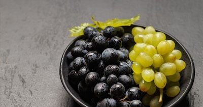 द्राक्षांवर कीटकनाशके: खाण्यापूर्वी योग्य प्रकारे स्वच्छ करा!