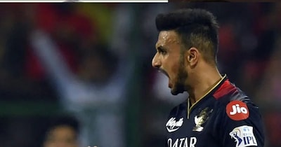 IPL के एक ओवर में लुटाए 37 रन, भारतीय बॉलर के नाम दर्ज है ये शर्मनाक रिकॉर्ड