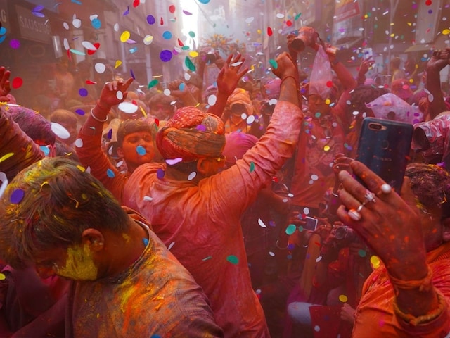 হোলির পর হাসপাতালে বাড়ছে রোগীর সংখ্যা, কারণ ব্যাখ্যা করলেন ম্যাক্সের চিকিৎসক