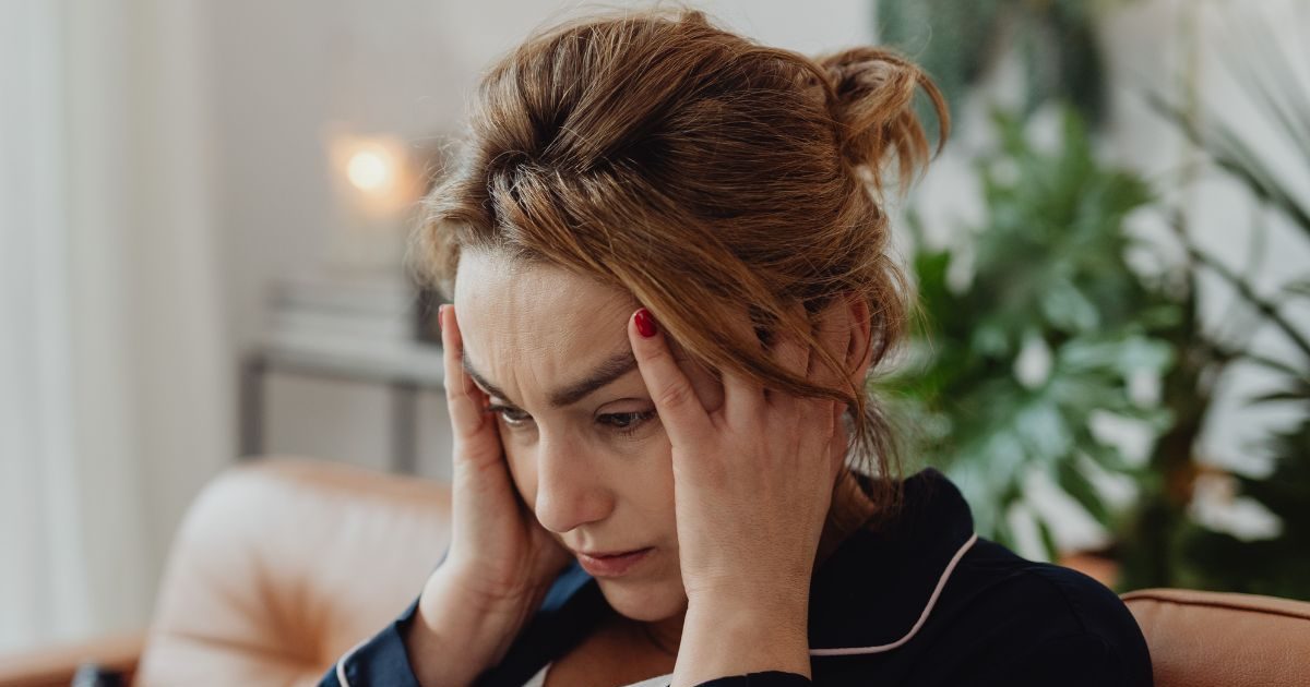 हर वक्त थकान से हो जाता है बुरा हाल? समझिए शरीर में बिगड़ गया हार्मोन्स का बैलेंस