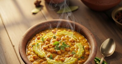 लौकी का नाम सुनकर मुंह बनता है? इस स्वादिष्ट दाल लौकी को ज़रूर ट्राई करें.