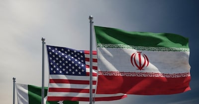 अमेर‍िका ईरान और पाक‍िस्‍तान की कहानी दशकों पुरानी है.